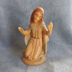 Vintage Fontanini Kneeling Mary Figurine - 4" Scale Italian Nativity Heirloom